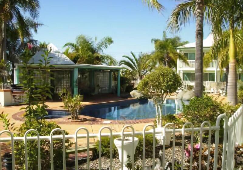 汽车旅馆  Reef Adventureland Motor Inn