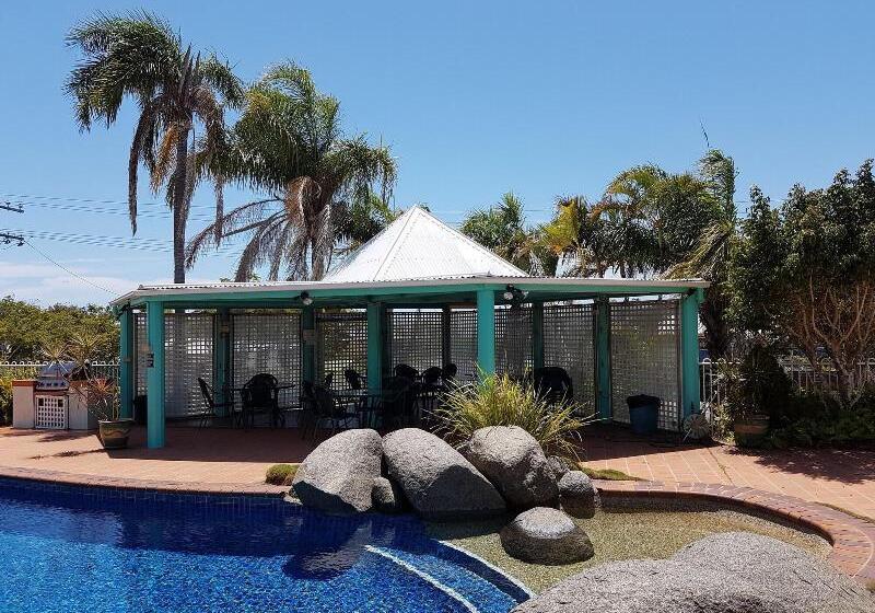 汽车旅馆  Reef Adventureland Motor Inn
