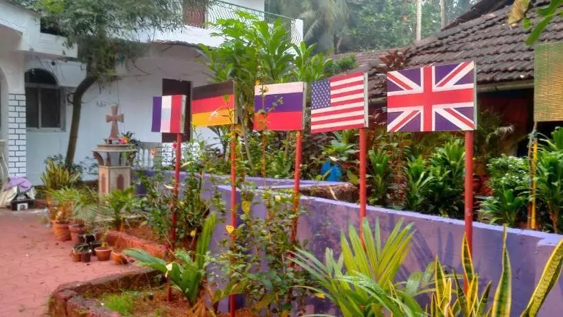 Пансион Jes Guest House