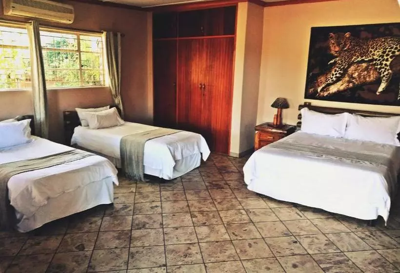 Pension Safari Travelodge