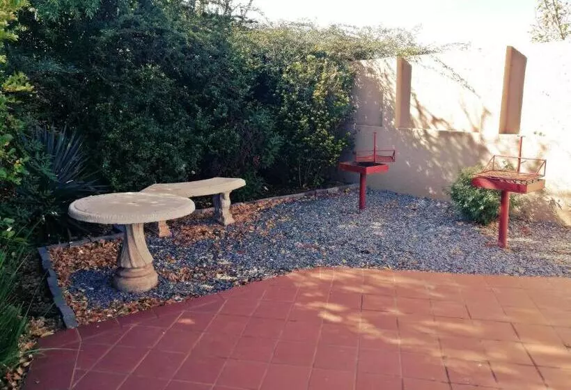 Pension Safari Travelodge