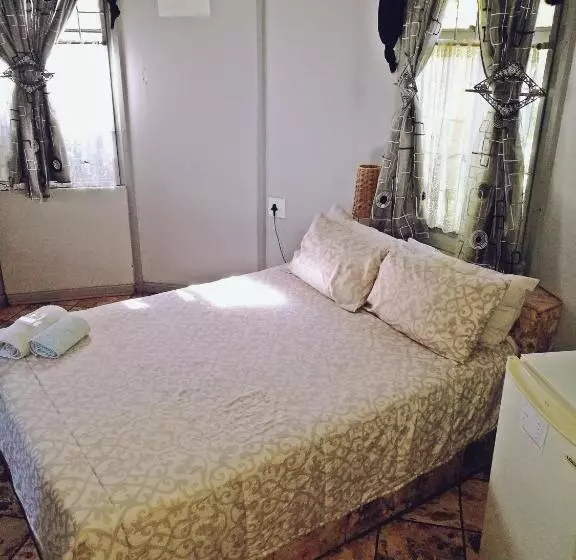 Pension Safari Travelodge