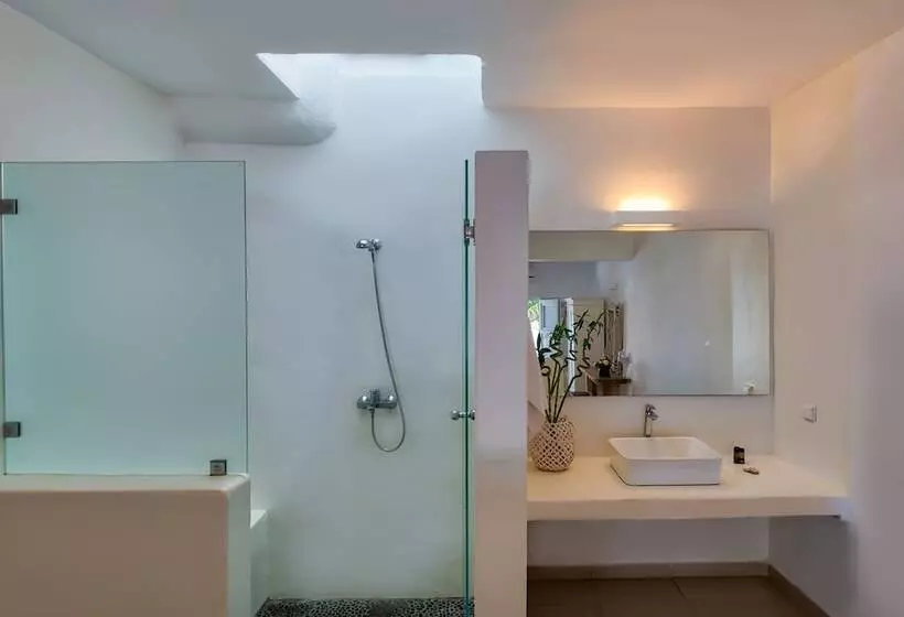 Withinn Mykonos Suites