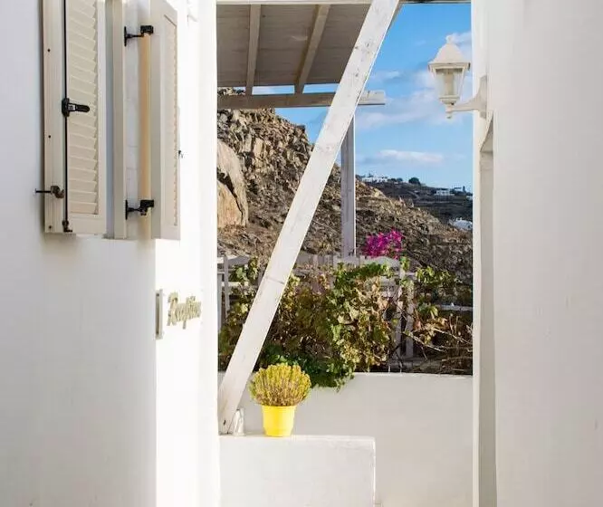 Withinn Mykonos Suites