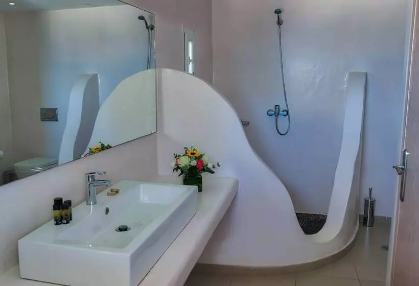Withinn Mykonos Suites