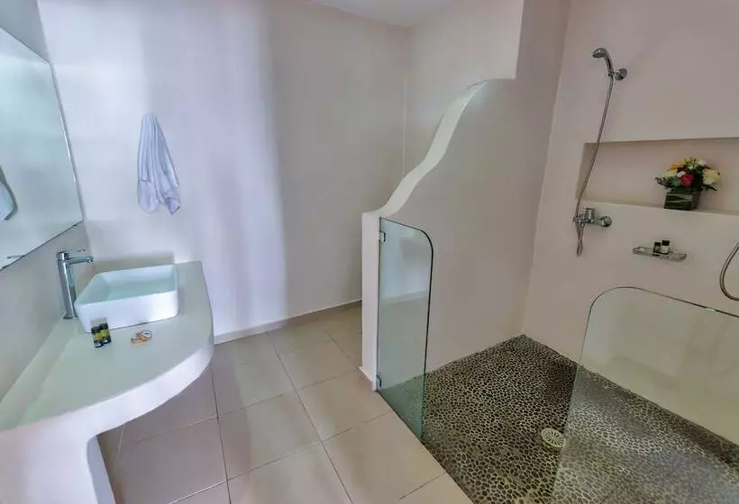 Withinn Mykonos Suites
