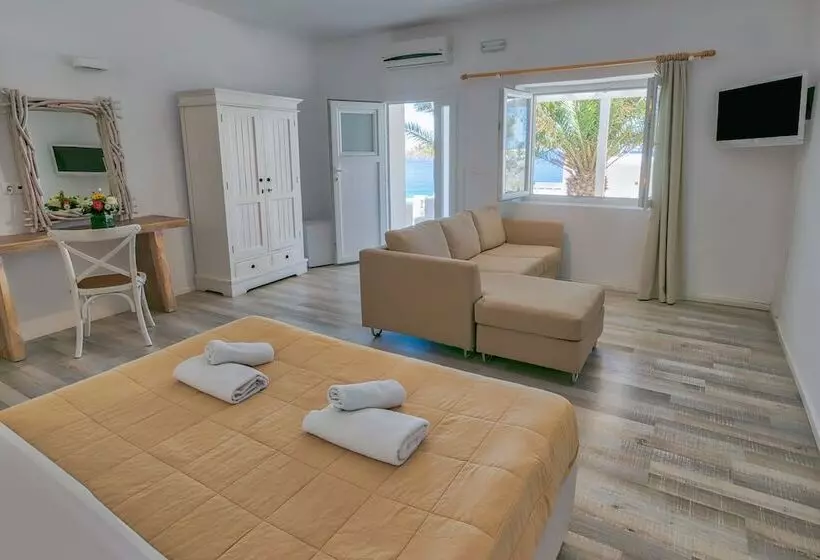 Withinn Mykonos Suites
