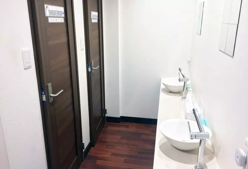 Omotenashi Lab Hostel