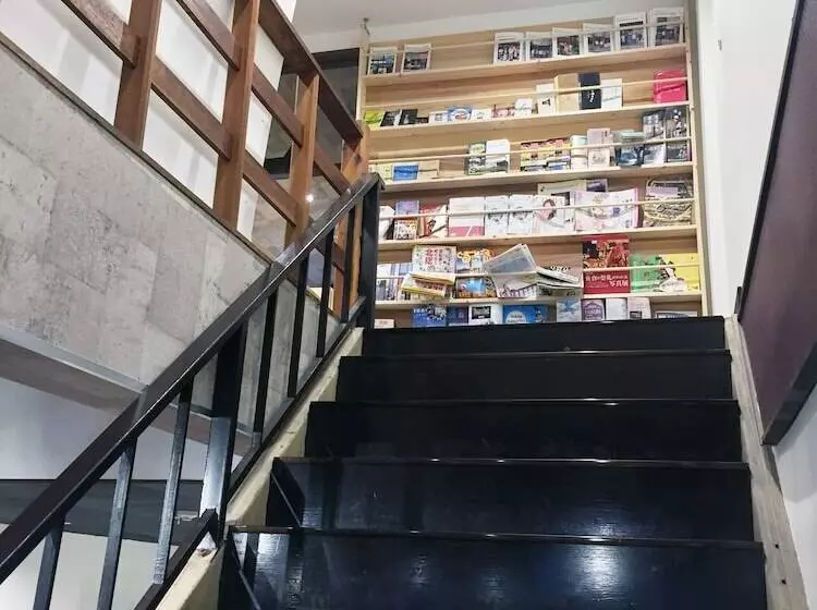 Omotenashi Lab Hostel