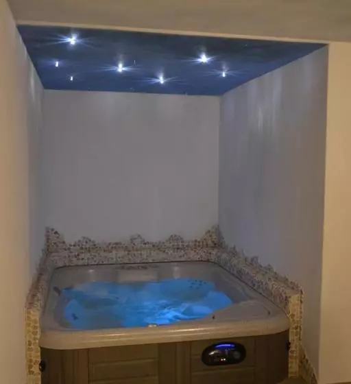 Отель Alpenrose