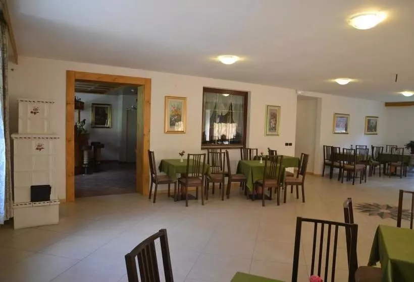 Отель Alpenrose