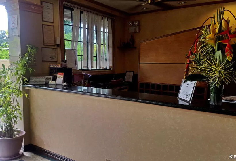 호텔 Dumaguete Royal Suite Inn