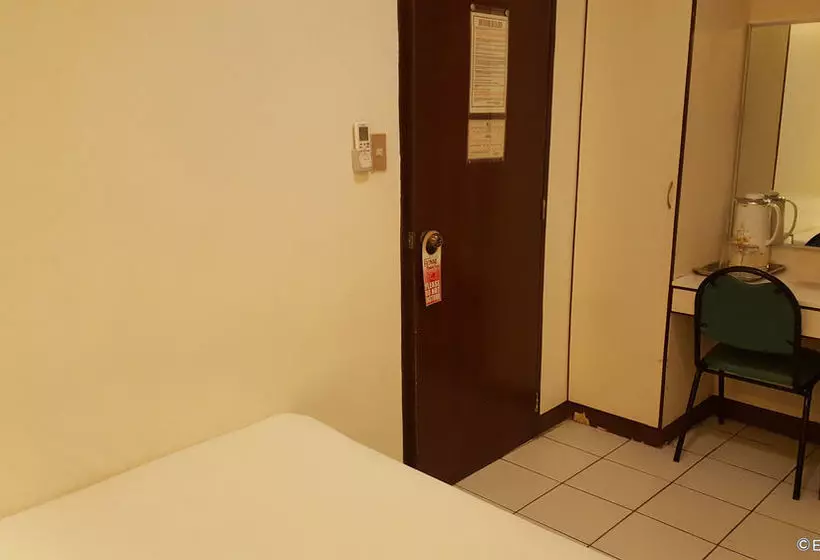 호텔 Dumaguete Royal Suite Inn