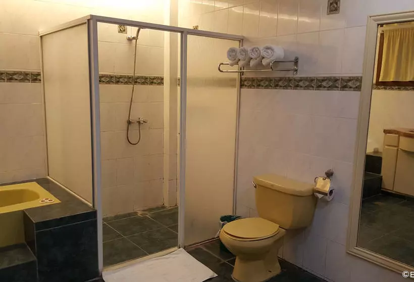 호텔 Dumaguete Royal Suite Inn