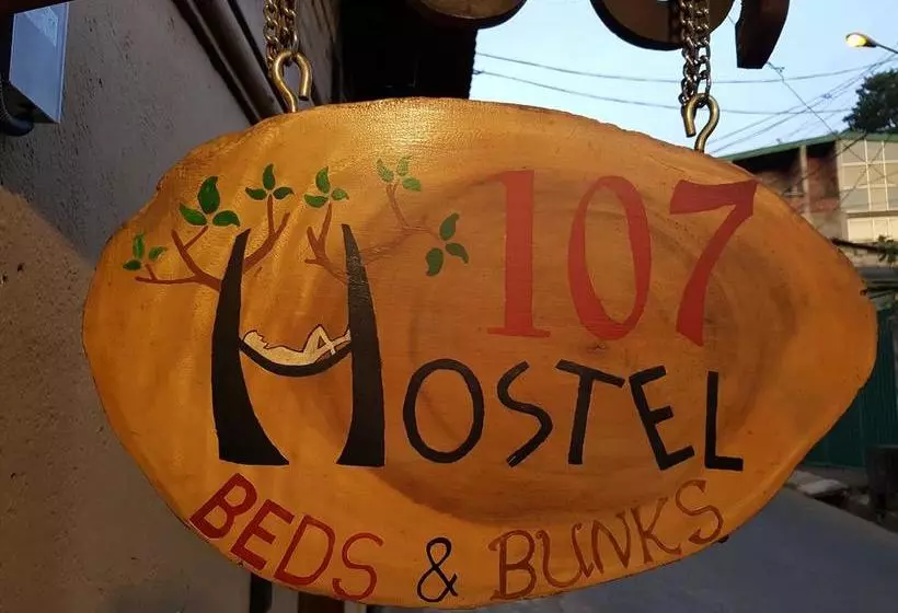 Hotel Hostel 107