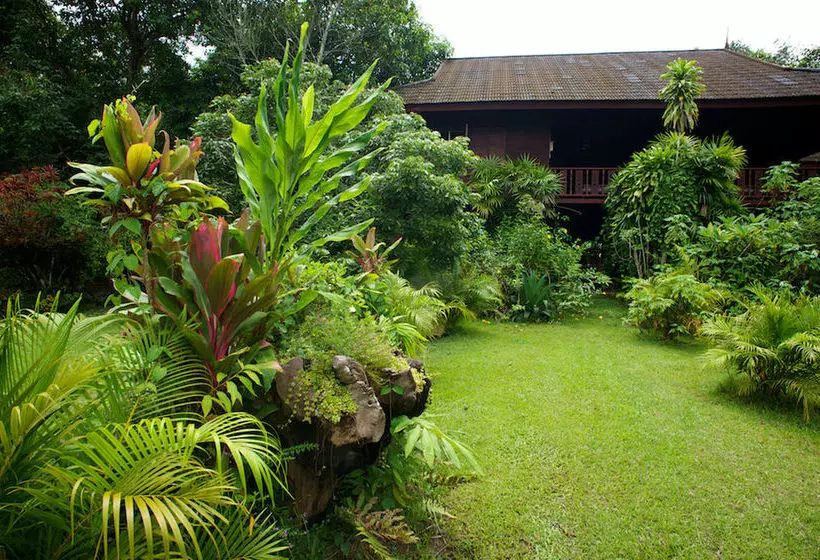 Отель Khum Lanna