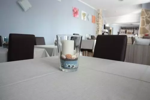 Hotelli La Maison Rouge Resort