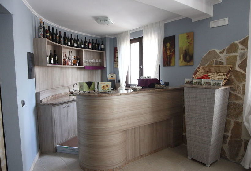 호텔 La Maison Rouge Resort