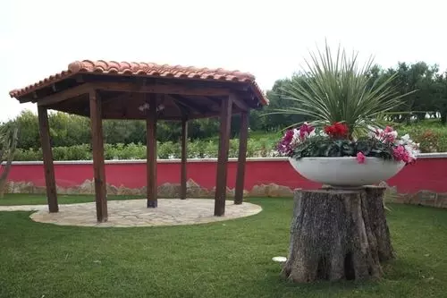 Hotelli La Maison Rouge Resort