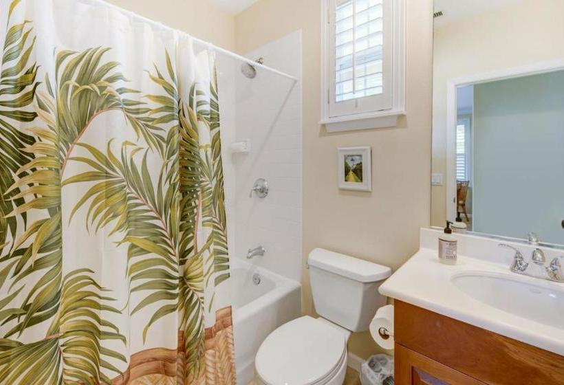 Nihilani 28c  2 Br Condo