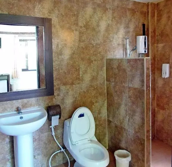 Отель Pai My Guest Resort   Sha Plus