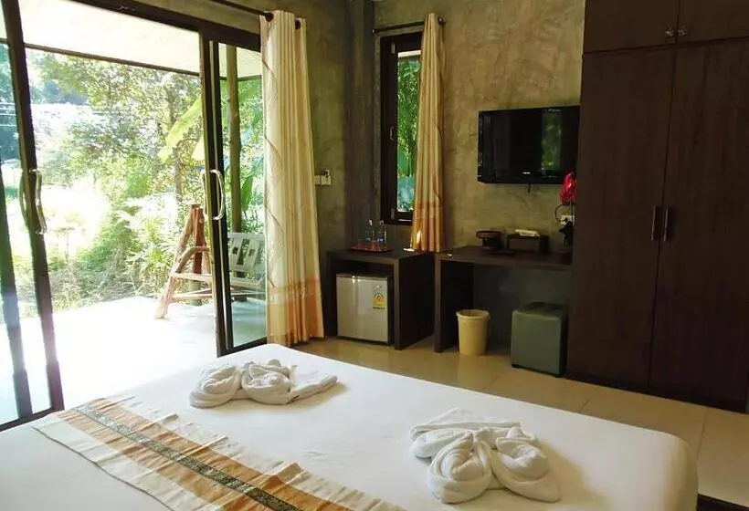 Отель Pai My Guest Resort   Sha Plus