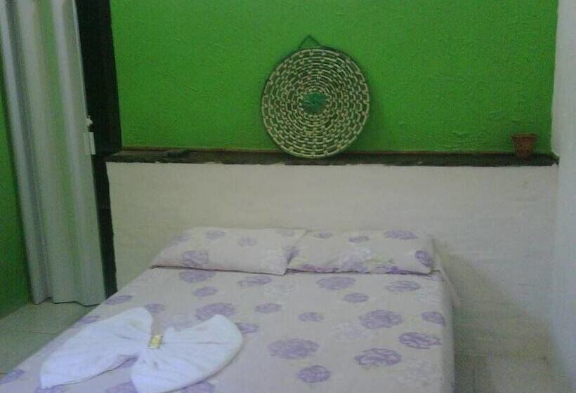 ホテル Pousada Vitória Do Lopes