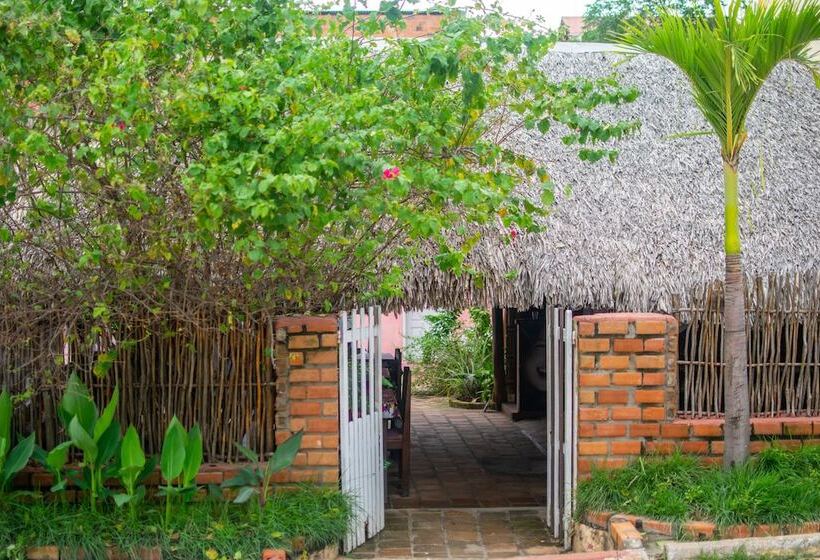 ホテル Pousada Vitória Do Lopes