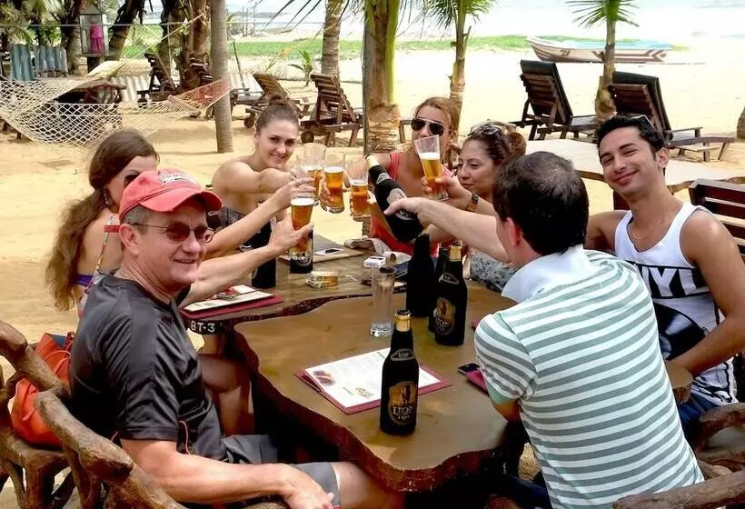 Hotel Reggie S Guesthouse