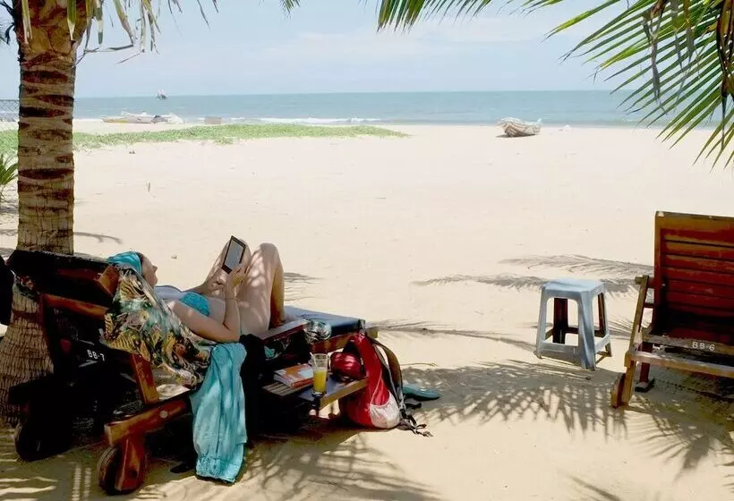 Hotel Reggie S Guesthouse