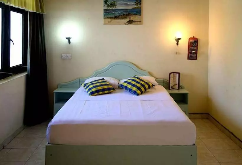 Hotel Reggie S Guesthouse