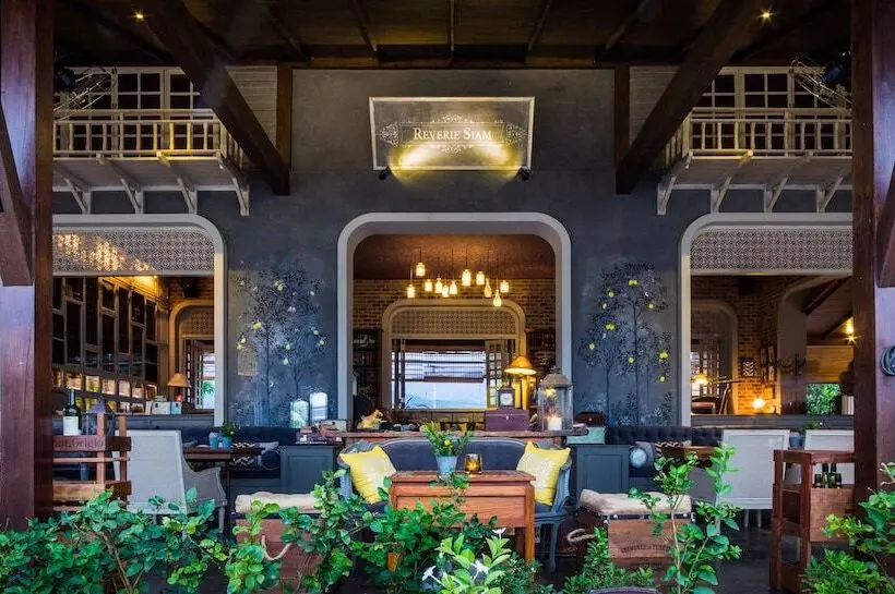 Hotel Reverie Siam