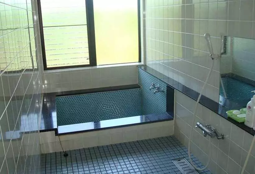 בית מלון כפרי Shima