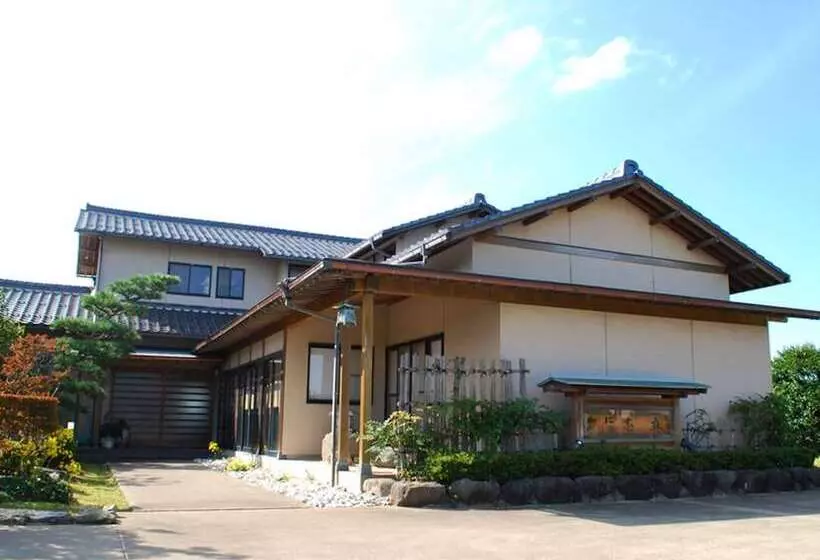 בית מלון כפרי Shima