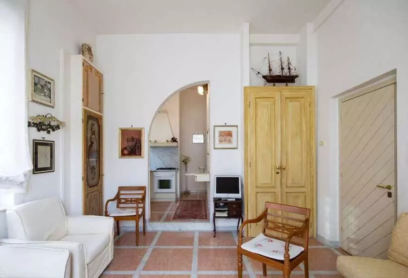 Lido Beach Apartment