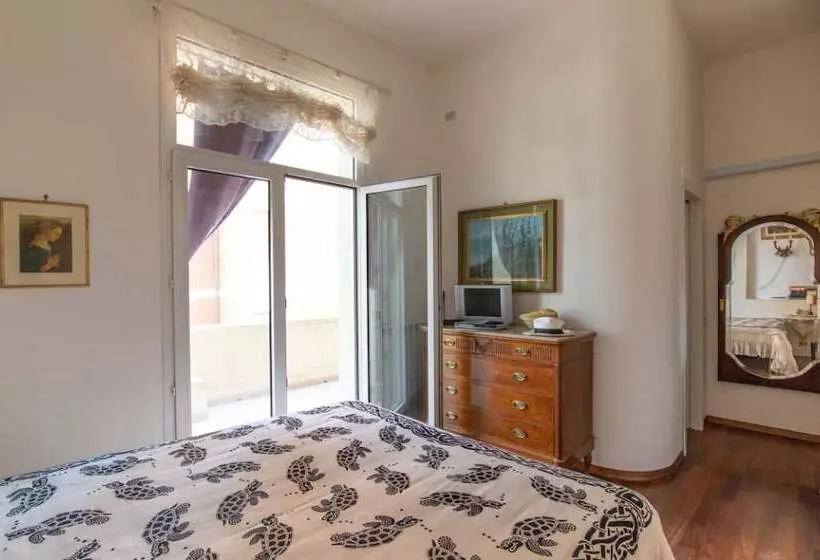Lido Beach Apartment