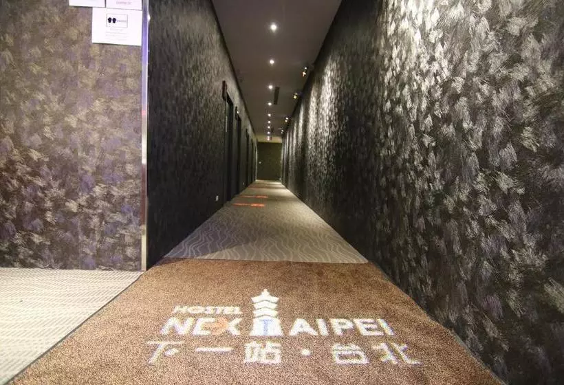 Next Taipei Hostelmain Station