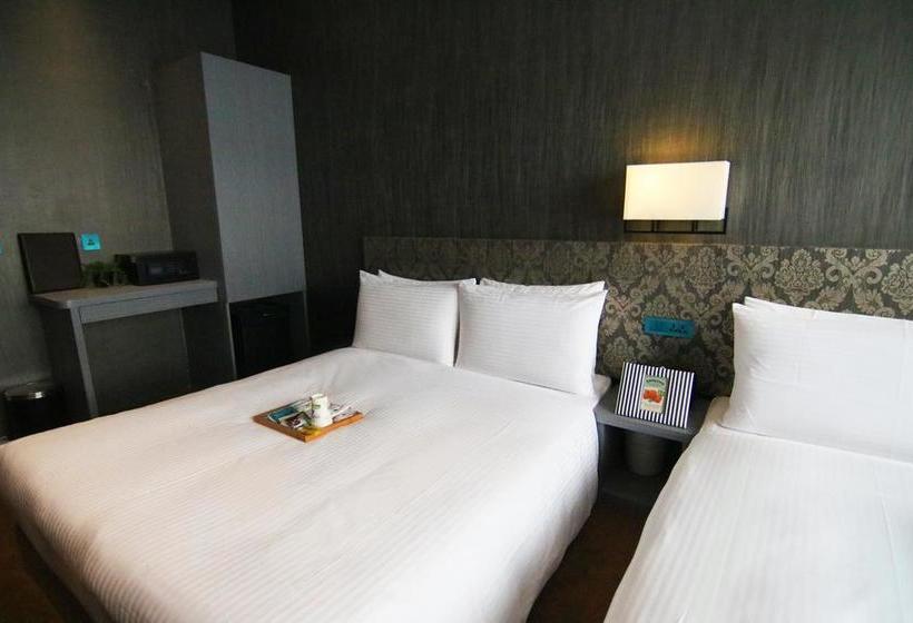 Next Taipei Hostelmain Station