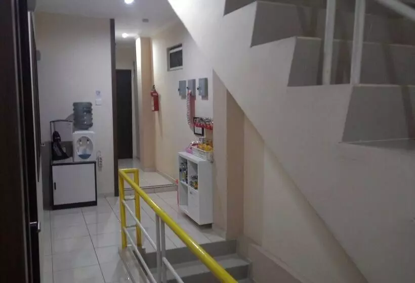 Pensió Kantos Guest House