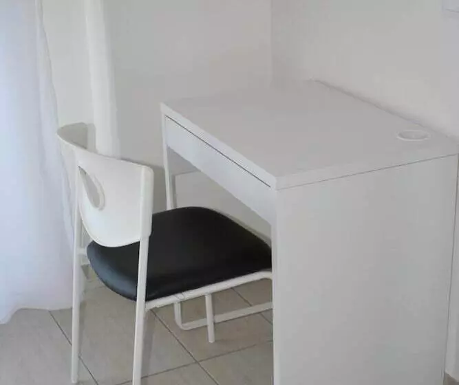 پانسیون Moon River Guest House