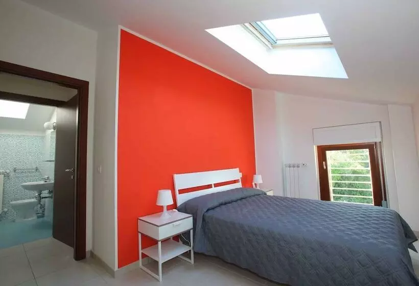 پانسیون Moon River Guest House