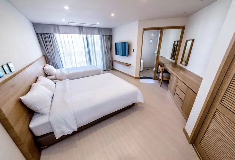 Bk Hotel Jeju
