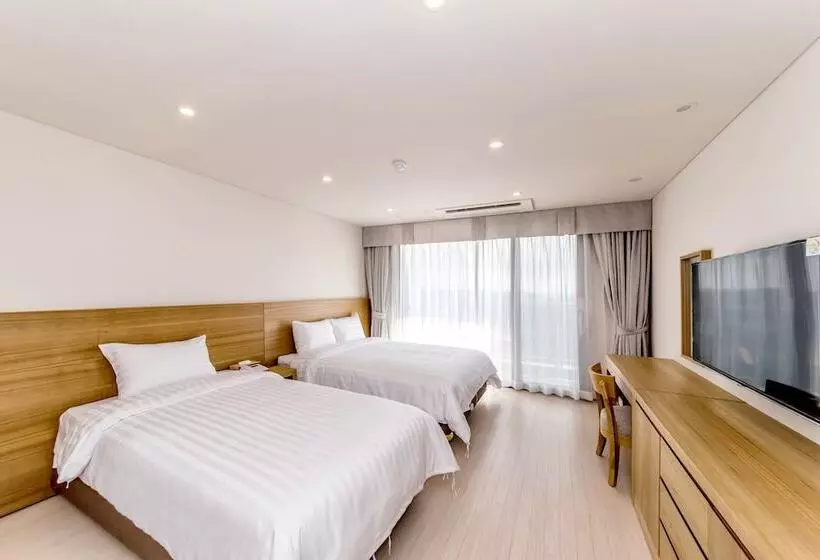 Bk Hotel Jeju
