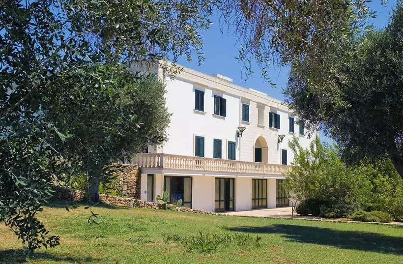 هتل Antica Masseria Li Sauli