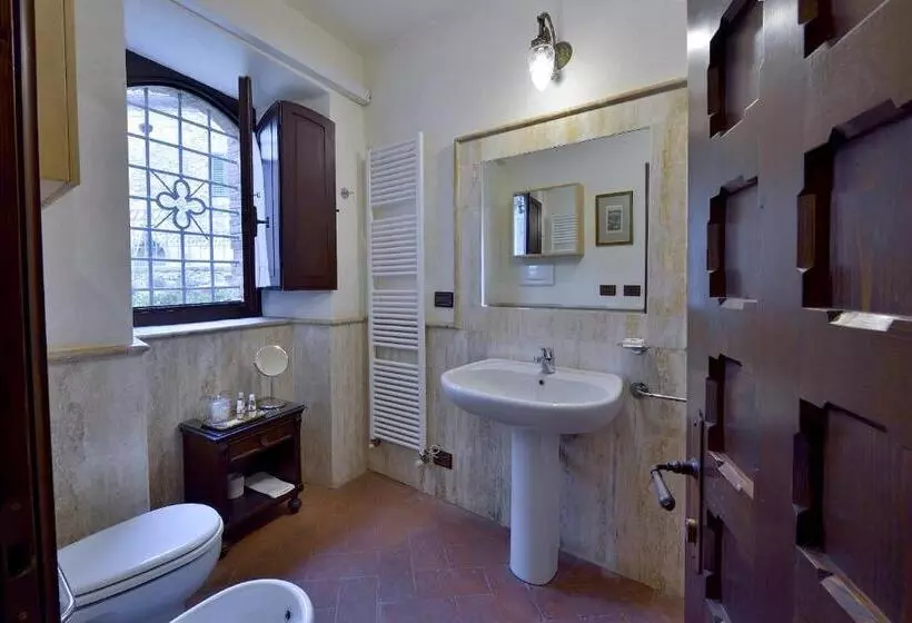 Отель Castelletto Di Montebenichi