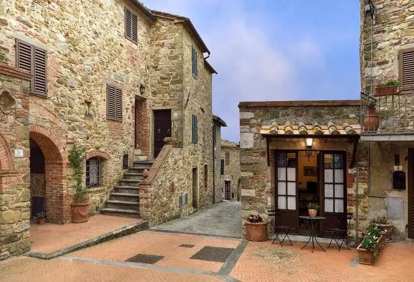 Отель Castelletto Di Montebenichi