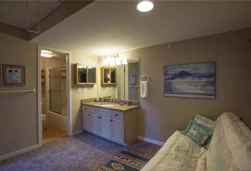 ホテル Columbia Place Condominium