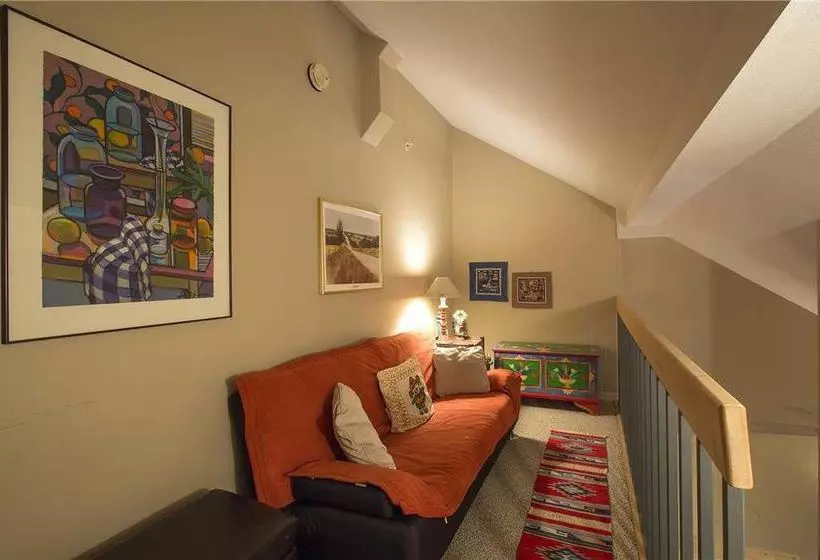 ホテル Columbia Place Condominium