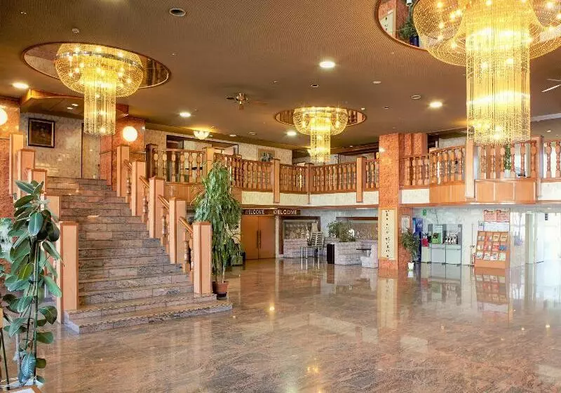 בית מלון כפרי Golden Century