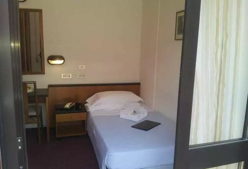 Отель Montecarlo